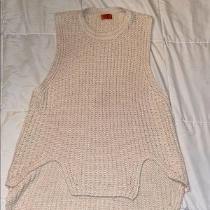 Tank sweater